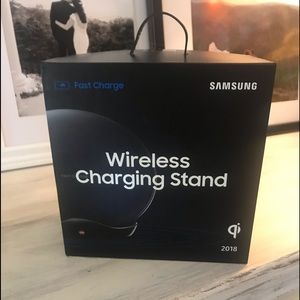 Wireless Charging Stand for Galaxy Smartphone